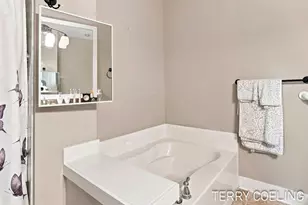 5924 Elmwood Lake Dr, Hudsonville, MI 49426 - Photo 19