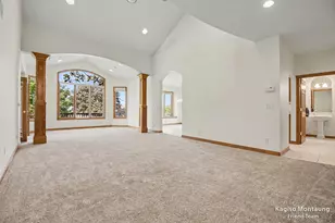 34 Regal Ct, Zeeland, MI 49464 - Photo 5