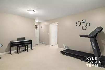 816 Pinnacle Run Drive SE #21, Grand Rapids, MI 49546 - Photo 31