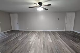 24190 M-78, Battle Creek, MI 49017 - Photo 15