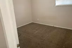 16790 Bell Ave, Eastpointe, MI 48021 - Photo 11