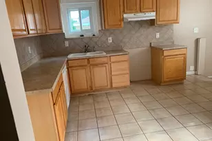 16790 Bell Ave, Eastpointe, MI 48021 - Photo 5