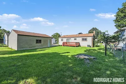 1732 Benjamin Avenue NE, Grand Rapids, MI 49505 - Photo 25