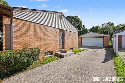 1732 Benjamin Avenue NE, Grand Rapids, MI 49505 - Photo 3