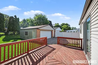 1732 Benjamin Avenue NE, Grand Rapids, MI 49505 - Photo 23