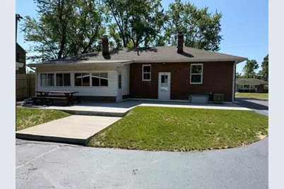 708 Upton Avenue, Springfield, MI 49037 - Photo 3