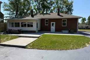 708 Upton Ave, Springfield, MI 49037 - Photo 3