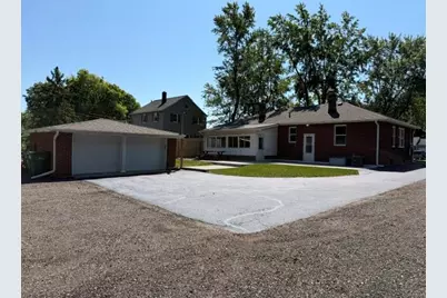 708 Upton Avenue, Springfield, MI 49037 - Photo 7