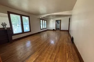 635 E Main St, Benton Harbor, MI 49022 - Photo 7