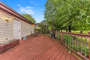42021 Banbury Ct, Northville, MI 48168 - Photo 5