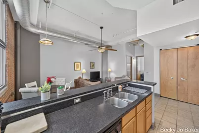 930 Washington Avenue #3M, Muskegon, MI 49441 - Photo 13