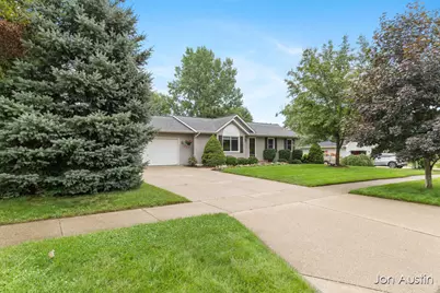 5064 Shinnecock Hills Drive NW, Comstock Park, MI 49321 - Photo 3