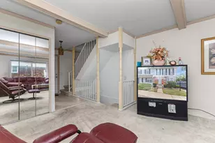 21691 Hidden Rivers Dr N, Southfield, MI 48075 - Photo 9