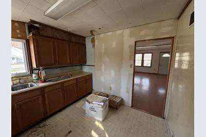 304 E South Street, Athens, MI 49011 - Photo 9