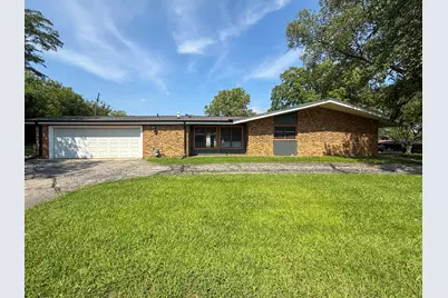 820 Iroquois Trail, Niles, MI 49120 - Photo 1