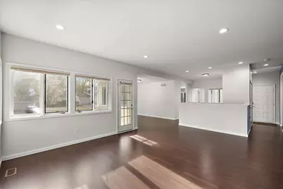 35052 Meadow Lane, Farmington Hills, MI 48335 - Photo 7