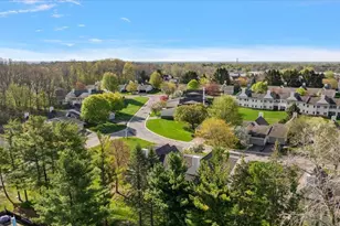 35052 Meadow Ln, Farmington Hills, MI 48335 - Photo 49