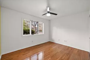 35052 Meadow Ln, Farmington Hills, MI 48335 - Photo 25