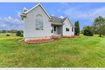 2855 Hayes Road, Chelsea, MI 48118 - Photo 3