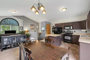 3996 Englewood St, Jackson, MI 49201 - Photo 7