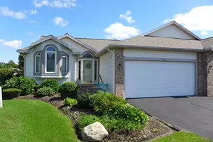 859 Deerview Ln, Holland, MI 49423 - Photo 1