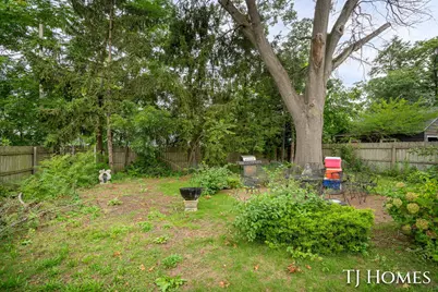 1587 Peck Street, Muskegon, MI 49441 - Photo 21