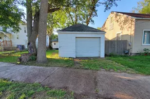 1106 Dickinson St SE, Grand Rapids, MI 49507 - Photo 11