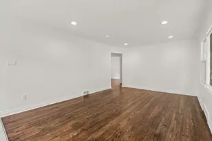 23051 Majestic St, Oak Park, MI 48237 - Photo 7