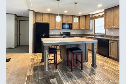 1637 Candytuft Court, Albion, MI 49224 - Photo 3