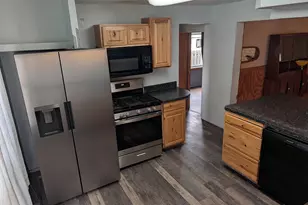 504 Adams St, Ludington, MI 49431 - Photo 11