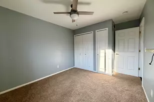 19713 Sexton St, Brownstown, MI 48173 - Photo 37