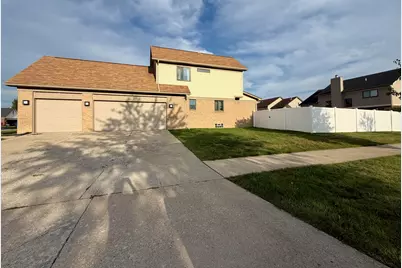 19713 Sexton Street, Brownstown, MI 48173 - Photo 5