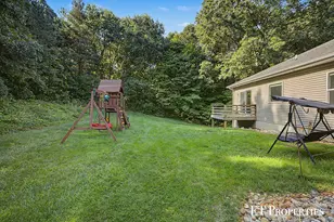 7801 Cascade Rd SE, Grand Rapids, MI 49546 - Photo 33