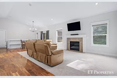 7801 Cascade Road SE, Grand Rapids, MI 49546 - Photo 5
