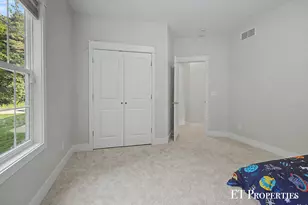7801 Cascade Rd SE, Grand Rapids, MI 49546 - Photo 21