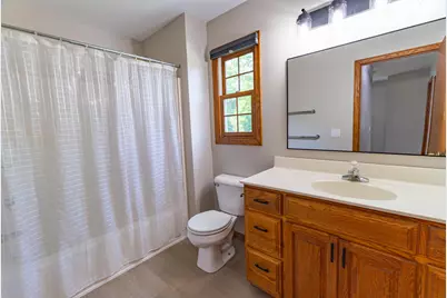 765 Chadds Ford Way, Kalamazoo, MI 49009 - Photo 17