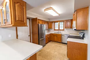 765 Chadds Ford Way, Kalamazoo, MI 49009 - Photo 9