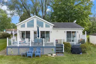 25030 Lakeshore Dr, Dowagiac, MI 49047 - Photo 1