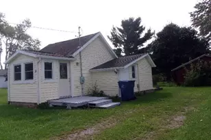 205 W Center St, Waldron, MI 49288 - Photo 3