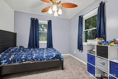 7575 Regal Avenue SE, Grand Rapids, MI 49548 - Photo 9