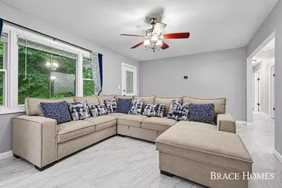 7575 Regal Avenue SE, Grand Rapids, MI 49548 - Photo 3