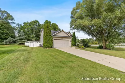 6379 Sheldon Drive, Hudsonville, MI 49426 - Photo 3