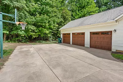 4861 Hidden Hills Circle, Howell, MI 48855 - Photo 5