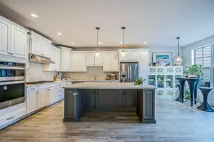 3075 N Spurway Dr, Ann Arbor, MI 48105 - Photo 15