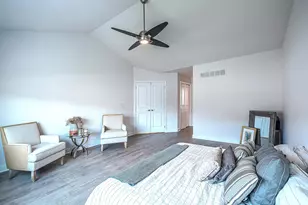 3075 N Spurway Dr, Ann Arbor, MI 48105 - Photo 31