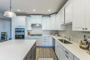 3075 N Spurway Dr, Ann Arbor, MI 48105 - Photo 17