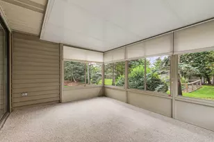 2748 Mulford Dr SE, Grand Rapids, MI 49546 - Photo 21