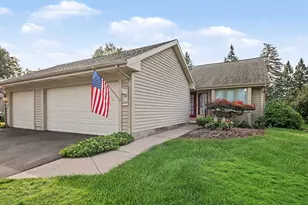 2748 Mulford Dr SE, Grand Rapids, MI 49546 - Photo 1
