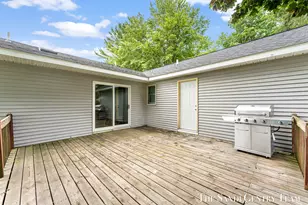 2252 Charles St, Norton Shores, MI 49441 - Photo 19