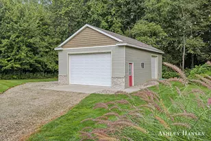 8289 Tiffany Ave NE, Rockford, MI 49341 - Photo 35